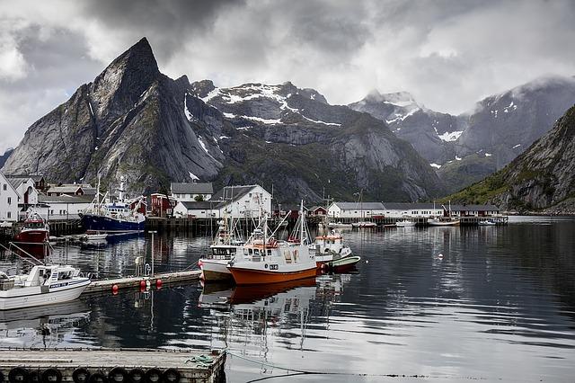 Причал рыбного завода в Норвегии